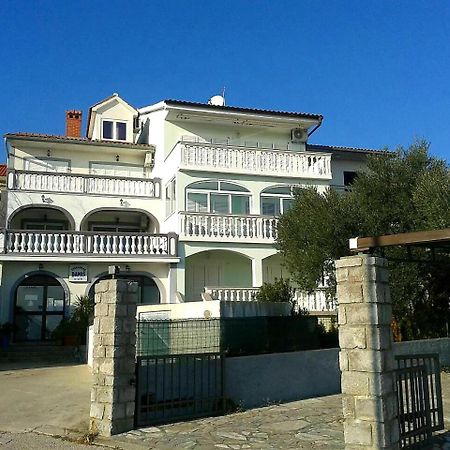 Apartmani Djurda Krk Town Zewnętrze zdjęcie