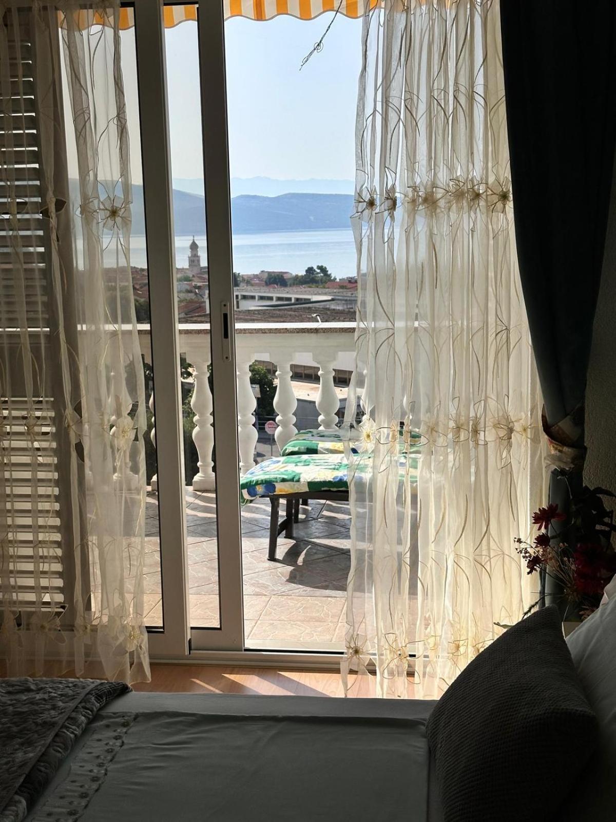 Apartmani Djurda Krk Town Zewnętrze zdjęcie
