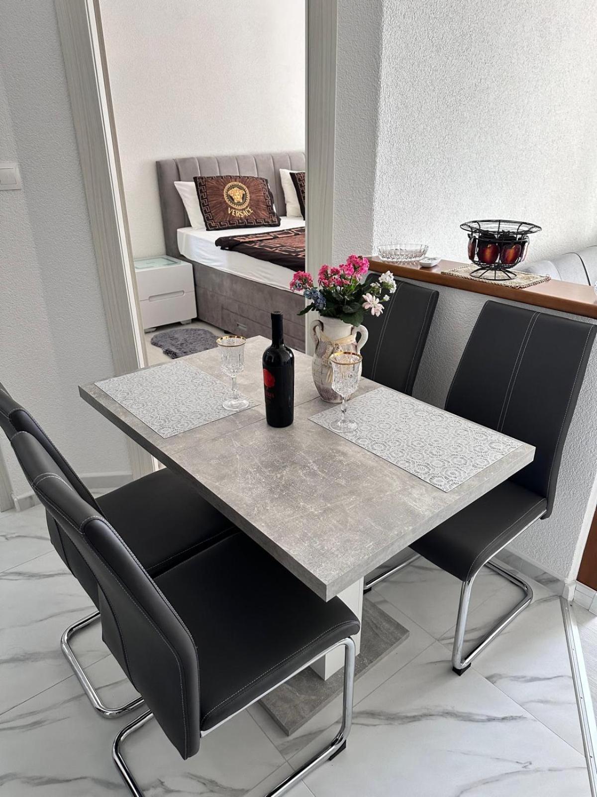 Apartmani Djurda Krk Town Zewnętrze zdjęcie
